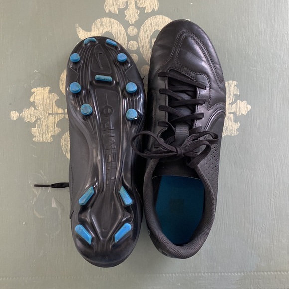 NIKE TIEMPO LEGEND 9 MEN’S SIZE 9.5 SOCCER CLEATS - Picture 5 of 8